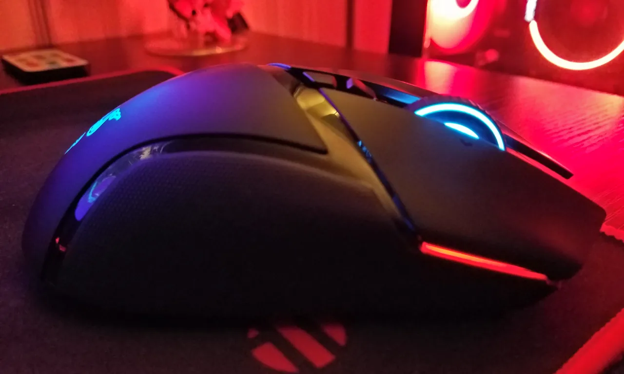 Razer Basilisk Ultimate Mouse Right Side View