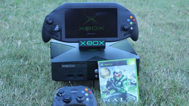 This original Xbox handheld created by a modder uses genuine parts, has a 480p display and Xbox Live support