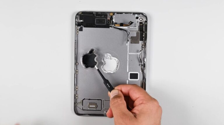 Apple Pulled Off Some “Trickery” To Fix The Jelly Scrolling On iPad mini 7, As Teardown Shows No Changes To Display Driver That Contribute To The Issue