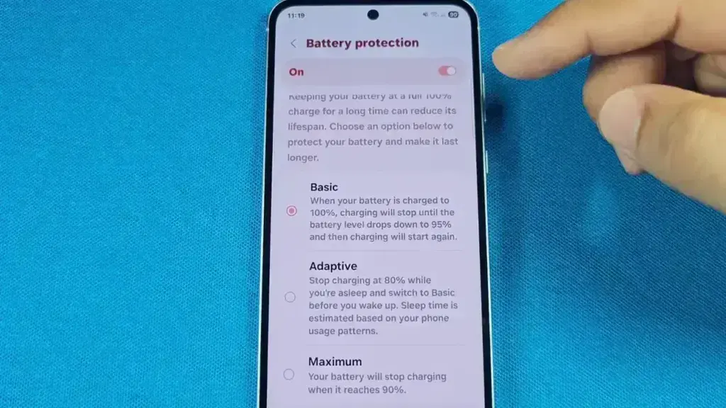 Android phone settings screen showing battery protection enabled.