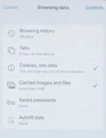 Chrome cache and data types selected to remove on iPhone.
